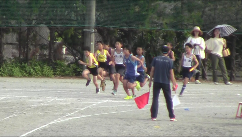 男子400mリレー決勝３－４.png