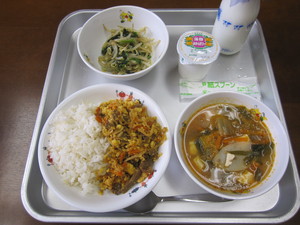 給食２５．６．１２ 001.JPG